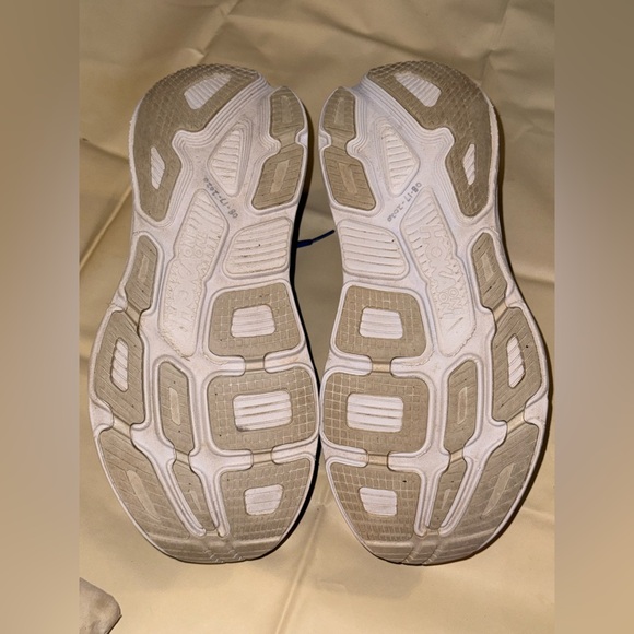 Hoka One One Bondi 6 in the Galaxy Blue' colorway. - Picture 8 of 9